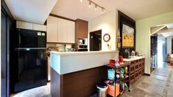 Sennett Terrace (D16), Terrace #535347901